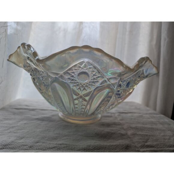 Vintage LE Smith Iridescent Glass Bowl With Scalloped Edge Moon Stars - Picture 2 of 9
